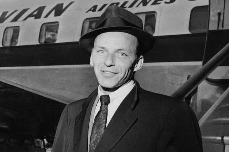 Lirik dan Chord Lagu I Get a Kick Out of You - Frank Sinatra