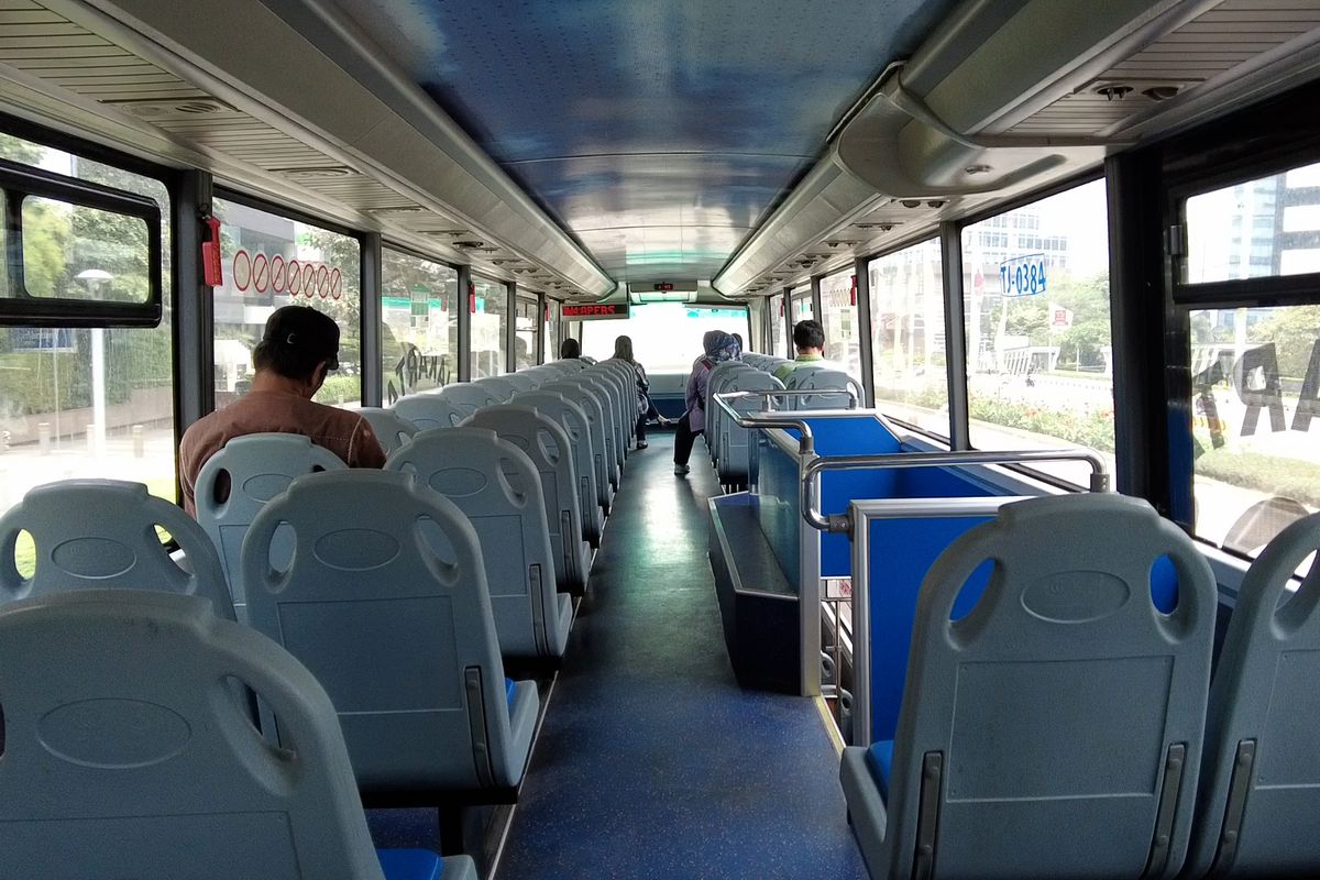 Kabin bus tingkat Transjakarta