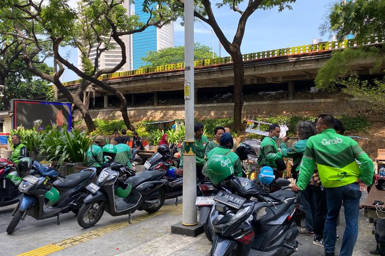 ?Gerakan Solidaritas, Pesanan Makanan Ojol Mengalir dari Malaysia hingga Singapura