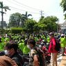 Ribuan Mahasiswa, Buruh dan Masyarakat Sipil di Semarang Gelar Konvoi Mulai Jalan Pahlawan hingga Kantor Gubernur Hari Ini