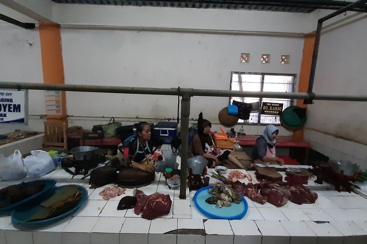 Lapak Penjual Daging di Pasar Argosari, Wonosari,  Gunungkidul, Rabu (22/1/2020)