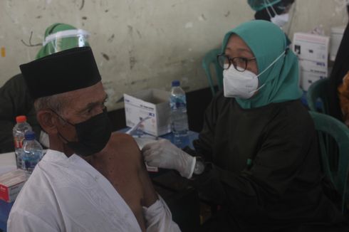 Baru 25 Persen Lansia Divaksin Covid-19, Pemkab Magetan Gencarkan Vaksinasi di Desa