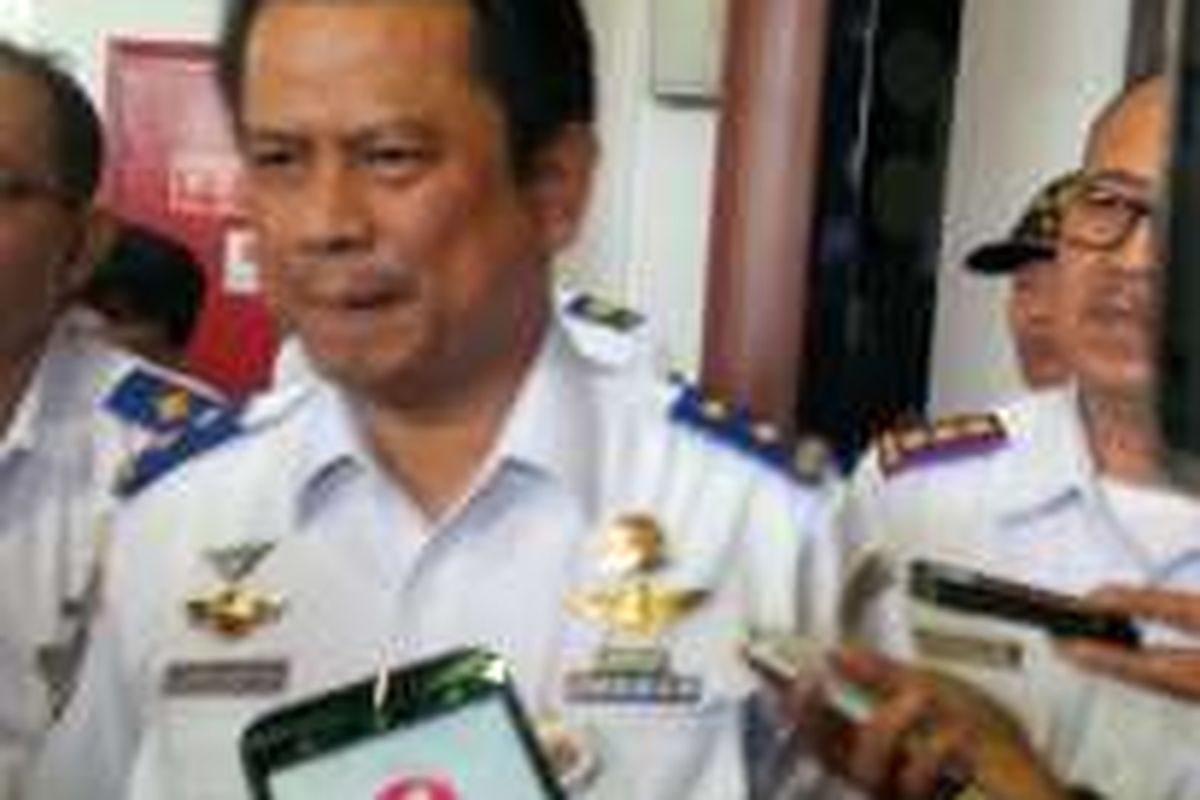 Direktur Jendral Perhubungan Udara Kemenhub Suprasetyo usai melakukan ramp check di Bandara Soekarno-Hatta, Tangerang, Rabu (22/6/2016) 