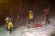 Pendaki Gunung Elbrus Terjebak dalam Badai Salju Ekstrem, Lima Orang Tewas