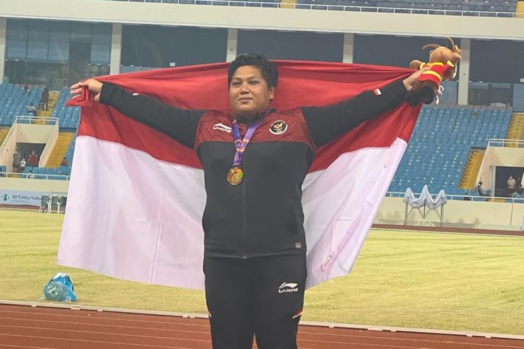 Eki Febri Ekawati berhasil mendapatkan medali emas tolak peluru putri SEA Games 2021, Selasa (17/5/2022) sore WIB.