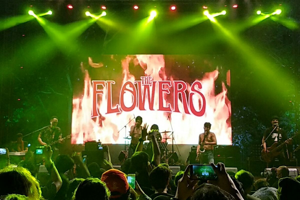 The Flowers tampil di Synchronize Fest 2019 di Gambir Expo, Kemayoran, Jakarta Pusat, Minggu (6/10/2019).