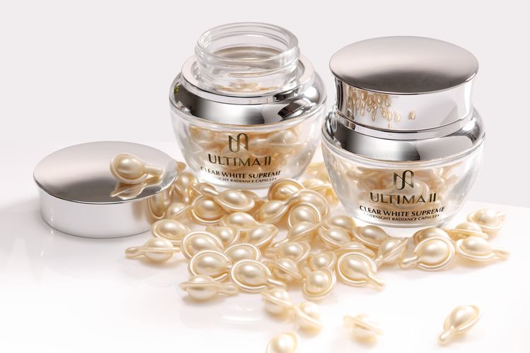 Clear White Supreme Overnight Radiance Capsule dari Ultima II.
