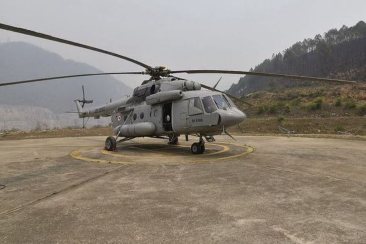 Helikopter jenis Mi 17-V5 inilah yang jatuh setelah rotor bagian belakangnya terbelit parasut dalam sebuah misi pengiriman pasokan bahan bakar.