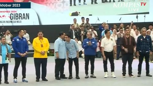 Anggota Koalisi Indonesia Maju Tanda Tangani Piagam Deklarasi Pasangan Prabowo-Gibran