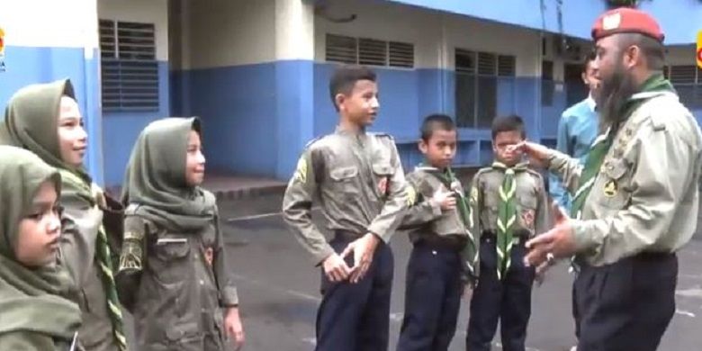 An image of foster children participating in their routine activity in Jakarta. 