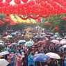 Antusias, Warga Solo Ikut Karnaval Budaya Grebeg Sudiro Meski Diguyur Hujan