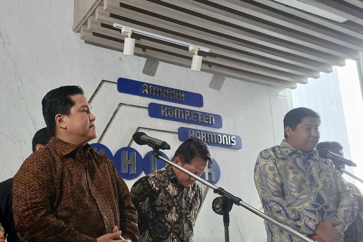 Konferensi pers di Kantor Kementerian BUMN, Jakarta, Senin (09/02/2025).