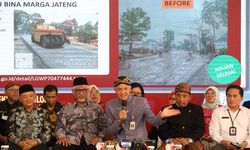 Ganjar Pastikan Sudah Gerak Cepat Tangani Kerusakan Jalan di Jateng