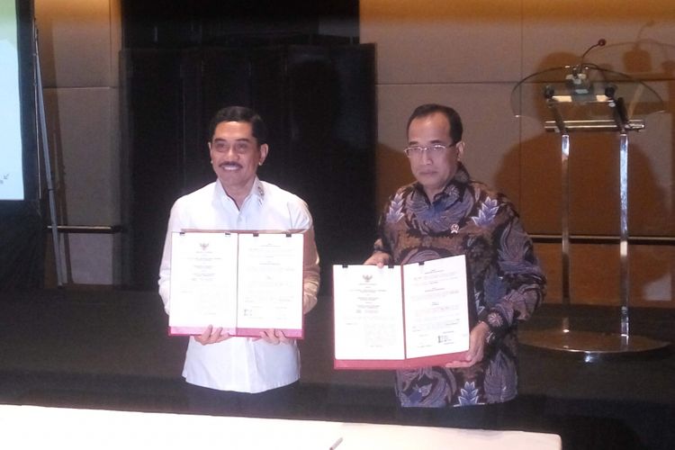 Kepala BNPT Suhardi Alius bersama Menteri Perhubungan Budi Karya Sumadi di Jakarta, Rabu (12/12/2018).