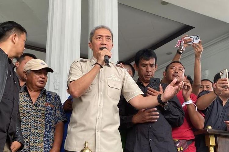 Wali Kota Bogor Temui Massa Demo, Terima Aspirasi soal Angkot Tua dan Peremajaan