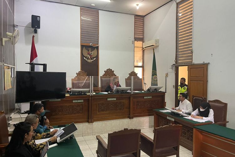 Suasana ruang sidang gugatan praperadilan penetapan tersangka Eks Mentan Syahrul Yasin Limpo di PN Jaksel, Jakarta, Senin (6/11/2023).