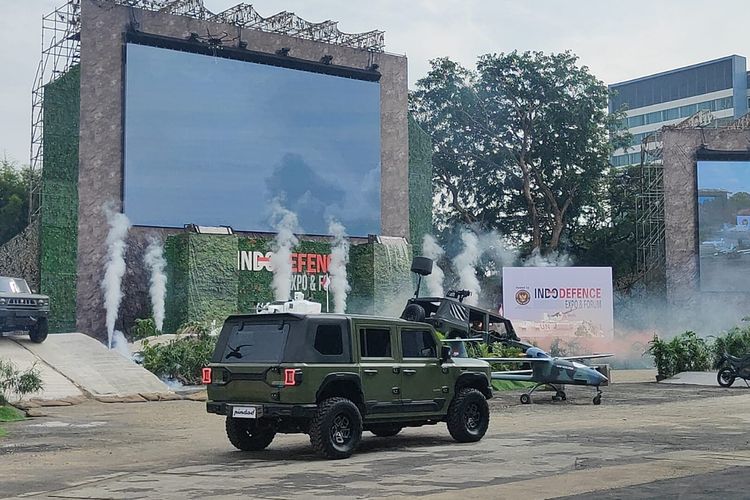 Kendaraan taktis (rantis) listrik MV3 EV buatan PT Pindad bernama Pandu.