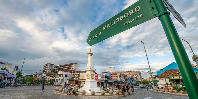 Ilustrasi Tugu Pal Putih atau Tugu Yogyakarta. UMP Jogja 2026. UMK Jogja 2026. UMR Jogja 2026. UMP DIY 2026. UMK Bantul 2026. UMK Sleman 2026. UMK Gunung Kidul 2026.