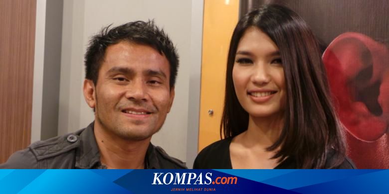 Katta kokrak bilan yoqimli qizlar porno