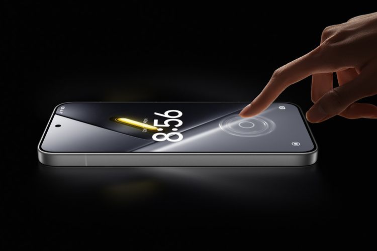 Secara umum, spesifikasi layarnya juga sama dengan panel OLED berresolusi 1.5K dan refresh rate adaptif hingga 120Hz. Bedanya ada di segi ukurannya. Poco X8 Pro Max hadir dengan layar lebih besar, yakni 6,83 inci. Sementara X8 Pro memiliki layar 6,59 inci.