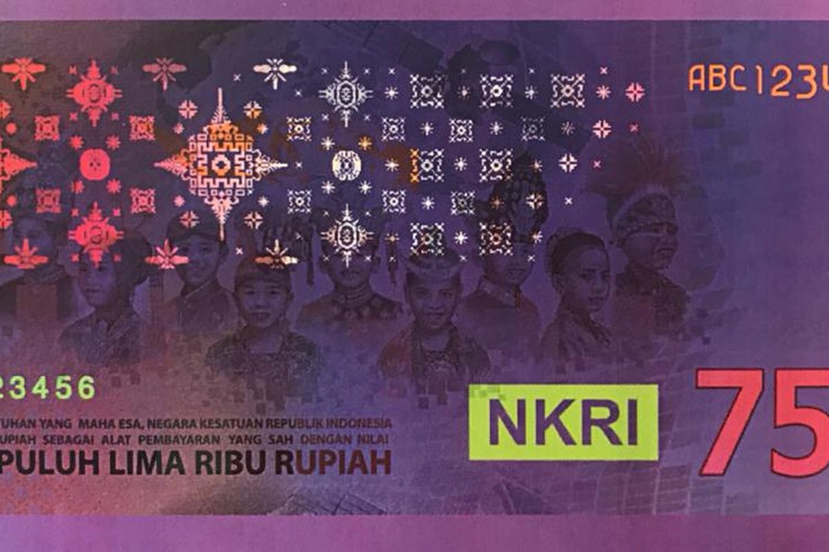 Tampak belakang rupiah khusus Rp 75.000 jika disinari dengan sinar ultraviolet. Unsur pengaman dalam uang edisi khusus ini menggunakan teknologi tinggi dan terkini.