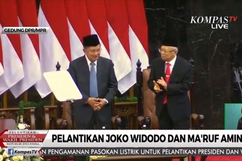 Standing Ovation untuk Jusuf Kalla dari Ma'ruf Amin dan Seluruh Anggota MPR..