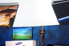 TV Samsung Layarnya Bisa Ditekuk