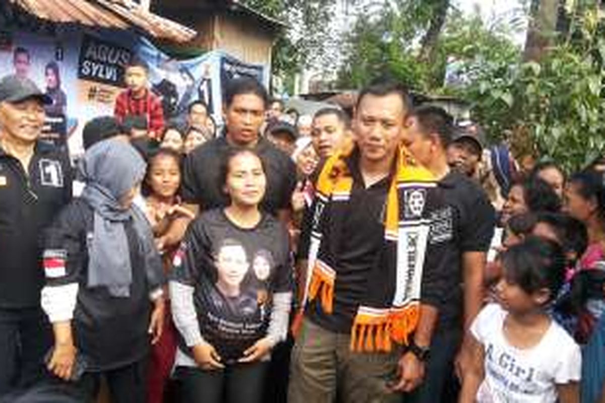 Calon gubernur DKI Jakarta nomor satu, Agus Harimurti Yudhoyono saat kunjungan kampanye ke Kelurahan Menteng, Jakarta Pusat, Kamis (22/12/2016).