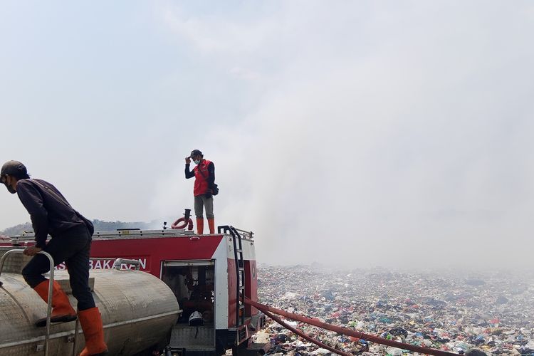 8 Hari Kebakaran di TPA Jatibarang Akhirnya Padam, Sempat Buat Petugas DLH dan Damkar Stres