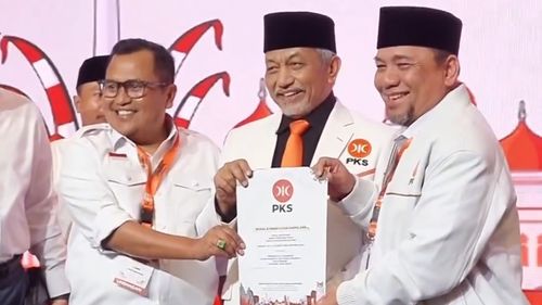 Heri Koswara-Sholihin Kantongi SK PKS untuk Maju Pilkada Kota Bekasi