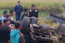 Kecelakaan Maut Pikap Dihantam Kereta Api di Perlintasan Tanpa Palang, Satu Keluarga Tewas 