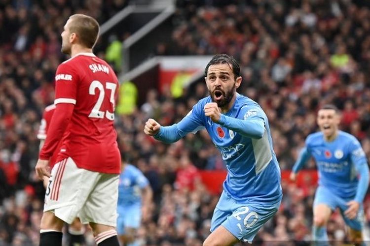 Selebrasil gelandang Manchester Bernardo Silva seusai membobol gawang Manchester United. Laga Manchester United vs Manchester City digelar di Stadion Old Trafford, Sabtu (6/11/2021). 