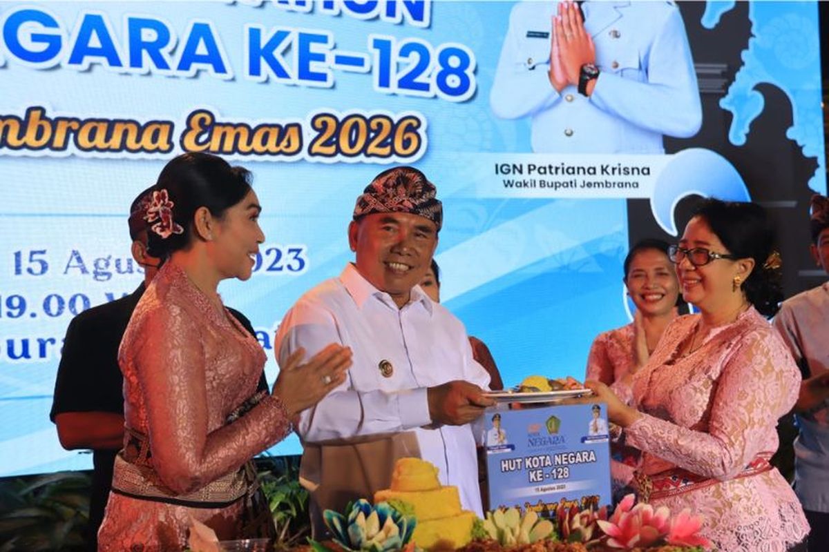 Bupati I Nengah Tamba. 