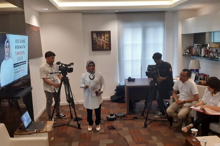 Putri Wakil Presiden Maruf Amin, Siti Nur Azizah, mengikuti seleksi terbuka DPP PSI untuk menjaring calon wali kota di Pilkada Tangerang Selatan 2020.