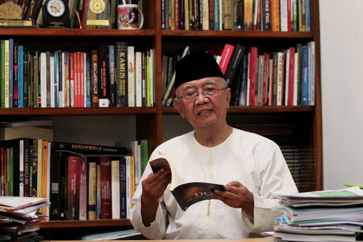 Sholah Gus Sholah: Sosok Arsitek, Politisi, hingga Ulama...