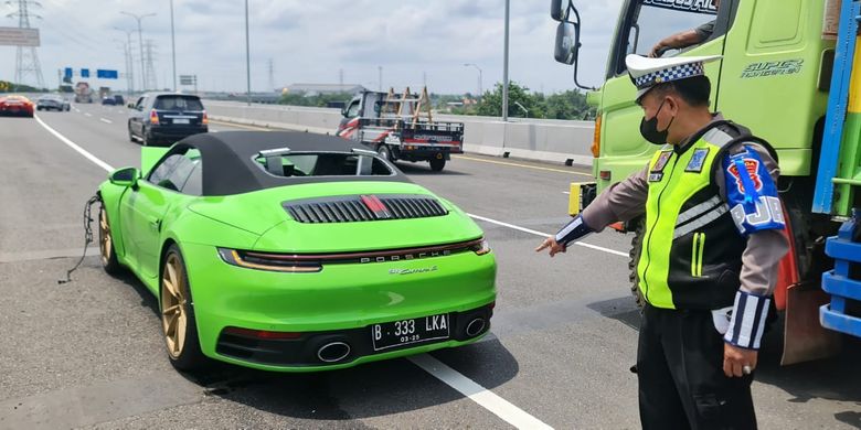 Berita Terkini Harian Kecelakaan Mobil Mewah Terbaru Hari Ini - Kompas.com