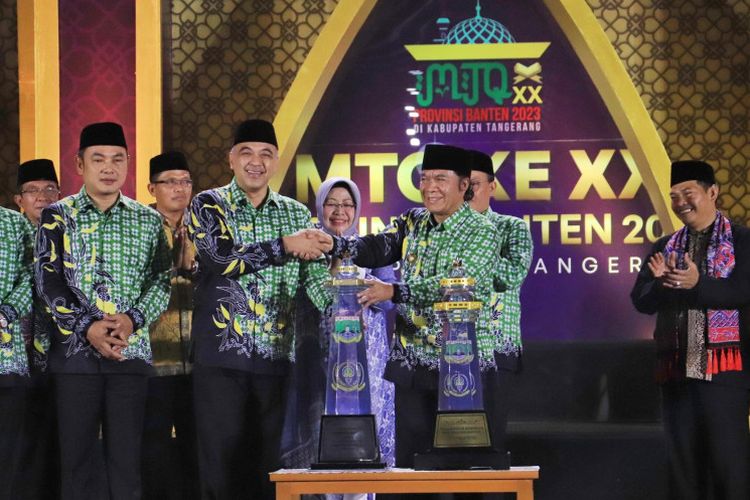 Kabupaten Tangerang kembali meraih juara umum Musabaqah Tilawatil Qur?an (MTQ) tingkat Provinsi Banten ke-20. 

