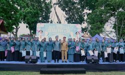 Peringati HKG PKK Ke-54, Pemkot Pekanbaru dan TP PKK Salurkan 2.500 Paket Sembako