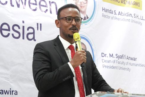 Dubes Somalia Angkat Diplomasi Budaya lewat Pendidikan di Ambassador Lecture PresUniv