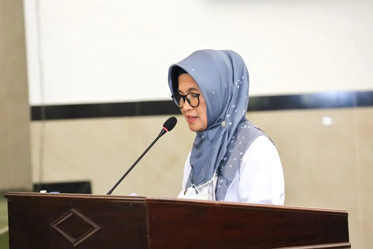 Foto: Wali Kota Pematang Siantar Susanti Dewayani saat membacakan pendapat Wali Kota atas usulan Hak Menyatakan Pendapat DPRD di rapat Paripurna,  Senin 20 Maret 2023. |Dokumentasi Pemkot Pematang Siantar.