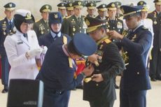 Dianggap Berjasa bagi TNI, Kapolri Diberi Tiga Penghargaan Sekaligus