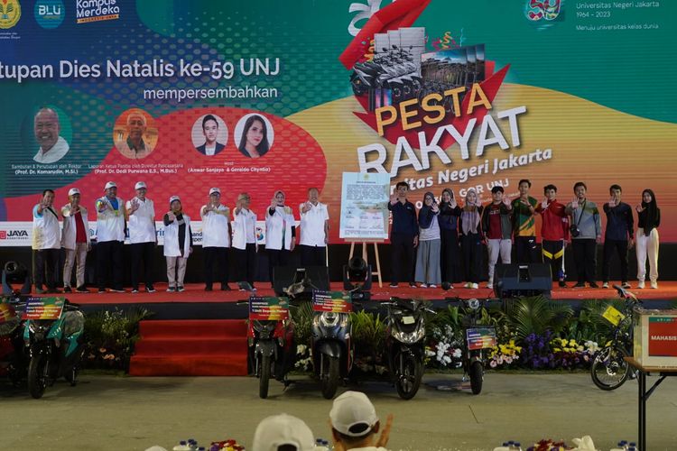 Penutupan dan puncak dies natalis ke-59 UNJ mengusung konsep Pesta Rakyat dan digelar di GOR UNJ, Kampus B, Jakarta pada Sabtu, 15 Juni 2023.