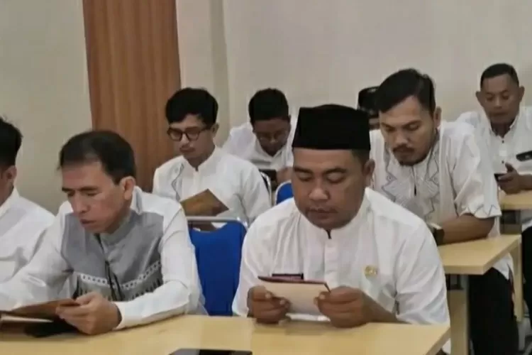 Seluruh OPD Karawang Gelar Khataman Al Quran pada Hari Santri 2026
