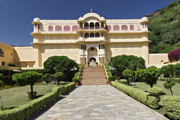 Simak daftar hotel terbaik di Asia versi The Gold List 2026 yang dirangkum Conde Nast Traveler. Salah satunya Samode Palace, India.