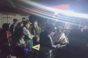 Gempa NTT: Dua Warga Pulau Palue Luka Berat Tertimpa Reruntuhan, Dievakuasi Pakai 'Speedboat' Polairud