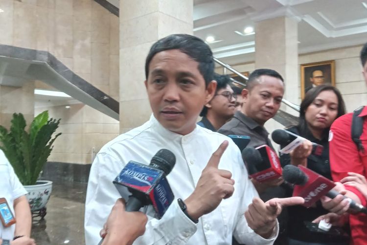 Wamen ATR/Wakil Kepala BPN Raja Juli Antoni saat ditemui di Kantor Kementerian ATR/BPN, Jakarta, Kamis (22/2/2024).