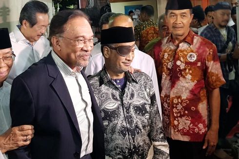 Mantan Wakil PM Malaysia Anwar Ibrahim Takziah ke Rumah BJ Habibie