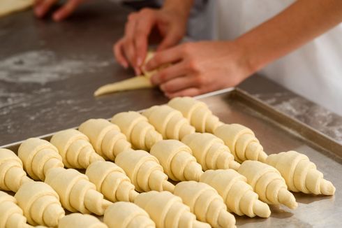 Cara Membentuk Croissant Rapi, Simak Sebelum Bikin