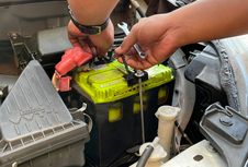 Jangan Tunggu Mogok, Ini Batas Aman Kesehatan Aki Mobil