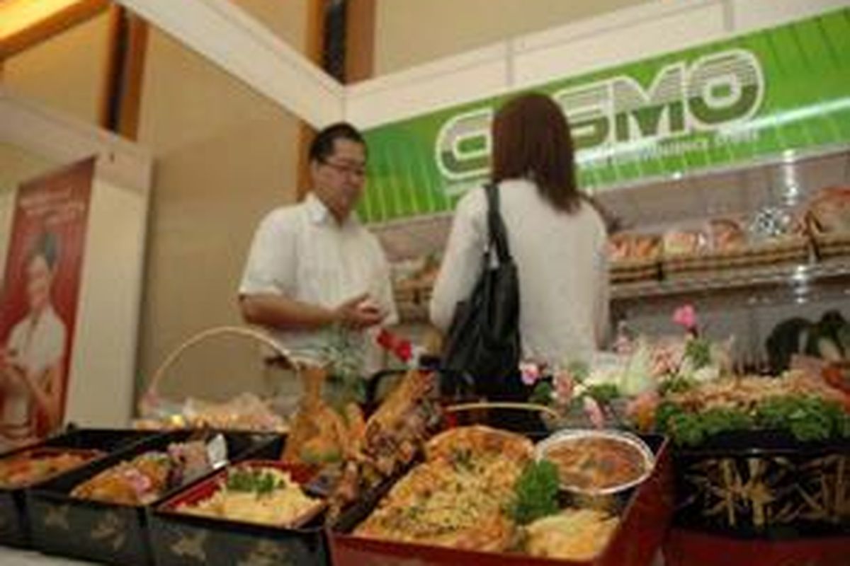 Stand makanan dan restoran jepang ikut serta memeriahkan acara food testing dan seminar di Nikko Hotel.